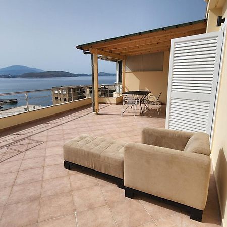 Glen'S Rooftop Sarande Ngoại thất bức ảnh