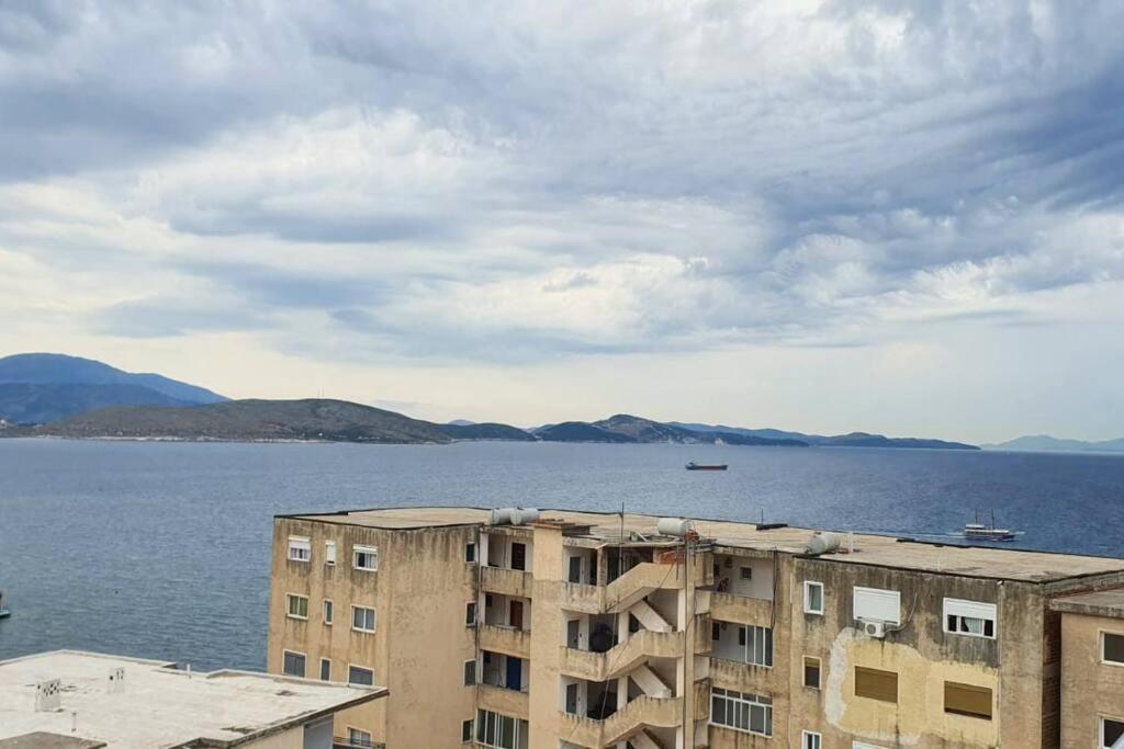 Glen'S Rooftop Sarande Ngoại thất bức ảnh