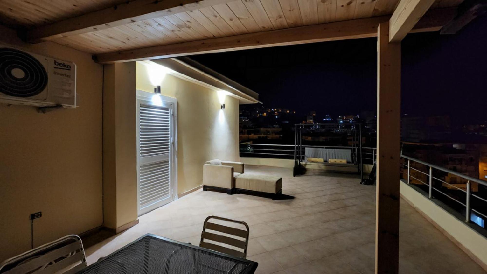 Glen'S Rooftop Sarande Ngoại thất bức ảnh