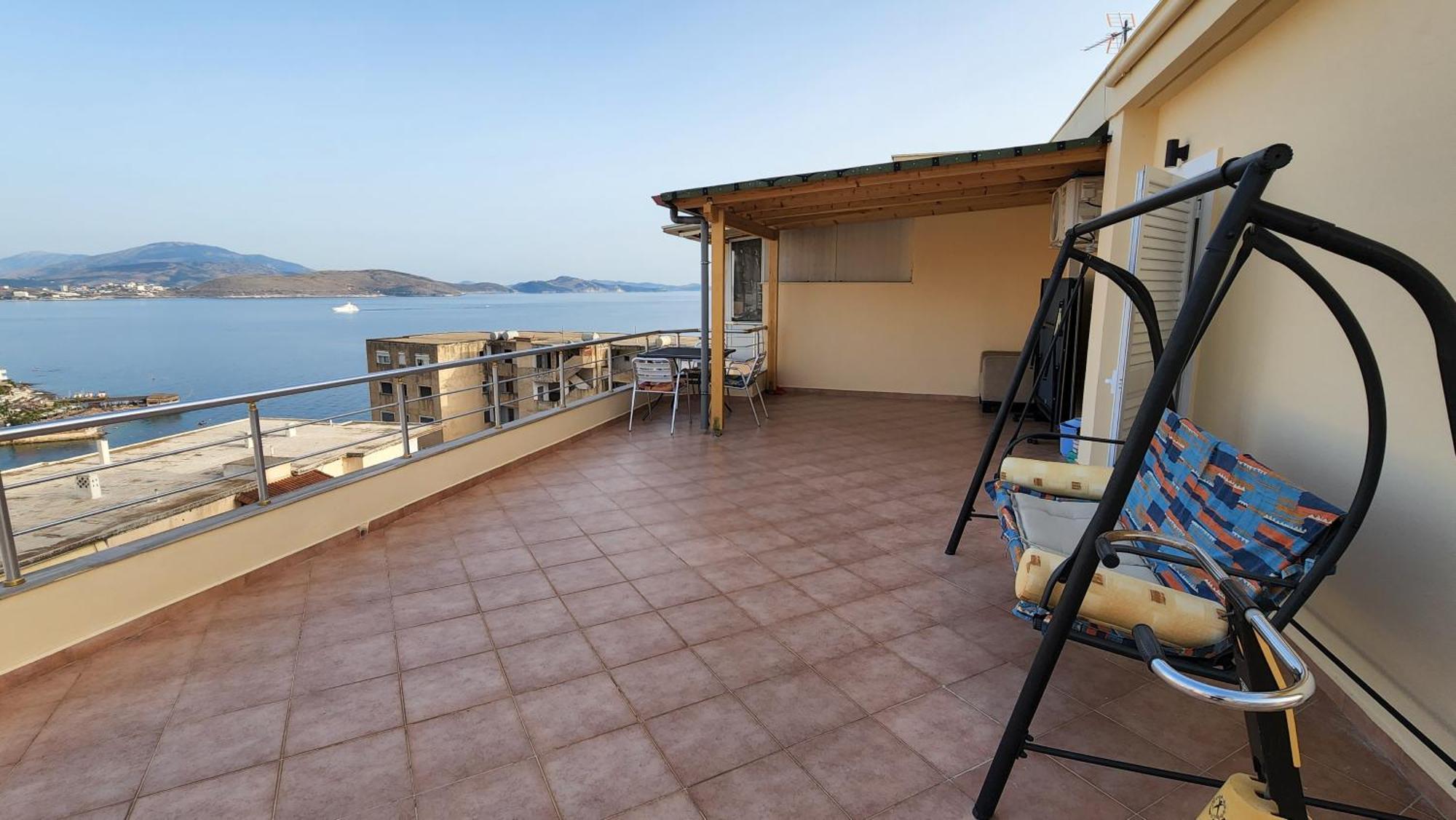 Glen'S Rooftop Sarande Ngoại thất bức ảnh